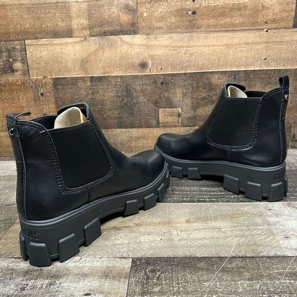Circus by Sam Edelman Women’s Size 10 Darielle Lug Sole Chelsea Boots Black NWOT - Picture 8 of 10